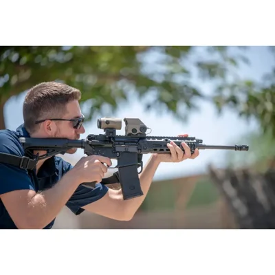משלש לנשק MEPRO-MMX3 – מותקן על נשק – תמונה להמחשה
