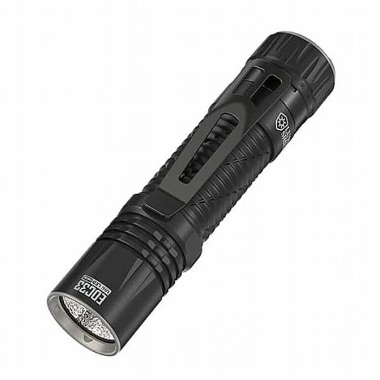 פנס יד עצמתי נטען, 4000 לומן, למרחק 450 מטר – Nitecore