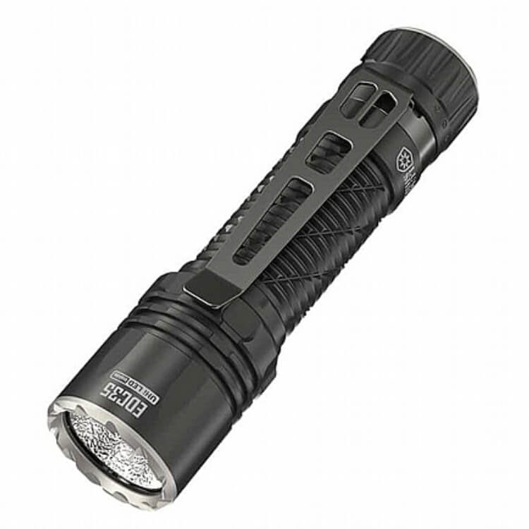 פנס חזק המאיר למרחקים,  5000 לומן, למרחק 550 מ’ – Nitecore